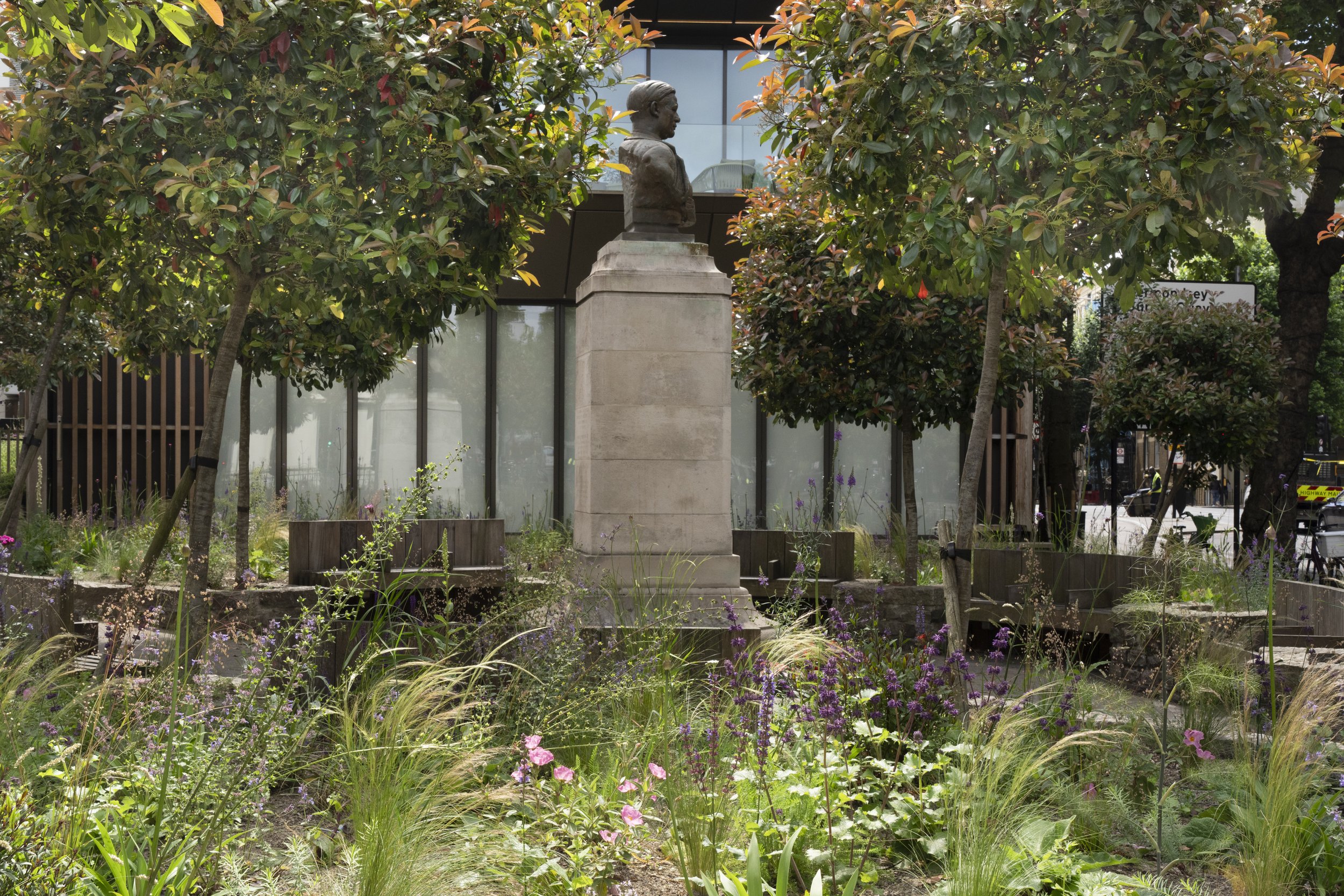 Queen Elizabeth Gardens: A Bee-autiful Transformation Unveiled!